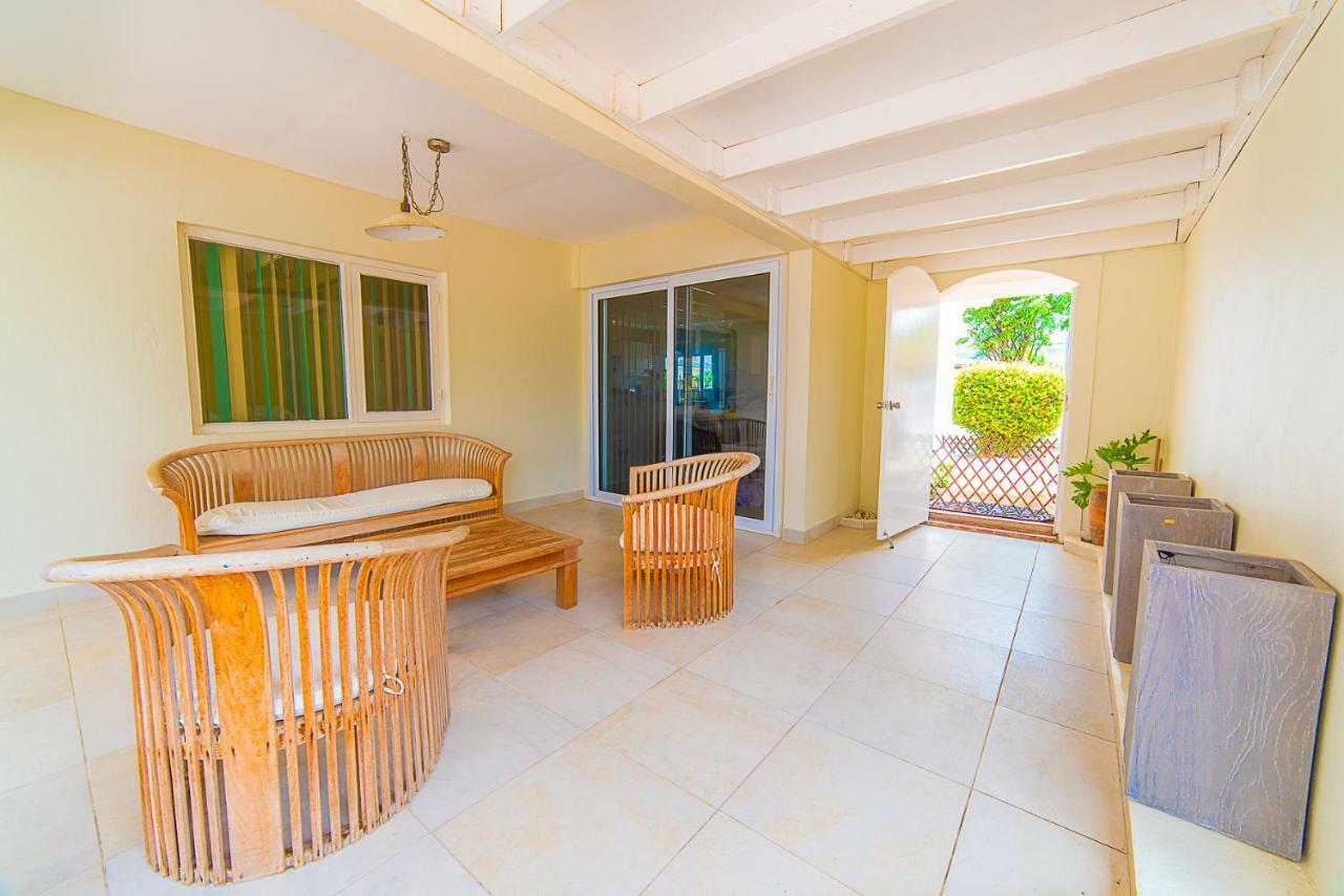 Hacienda Wayaca Apartments โอรันเยสตัด ภายนอก รูปภาพ