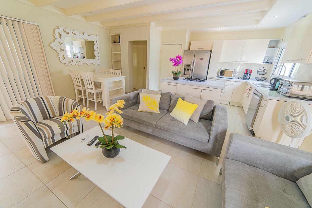 Hacienda Wayaca Apartments โอรันเยสตัด ภายนอก รูปภาพ