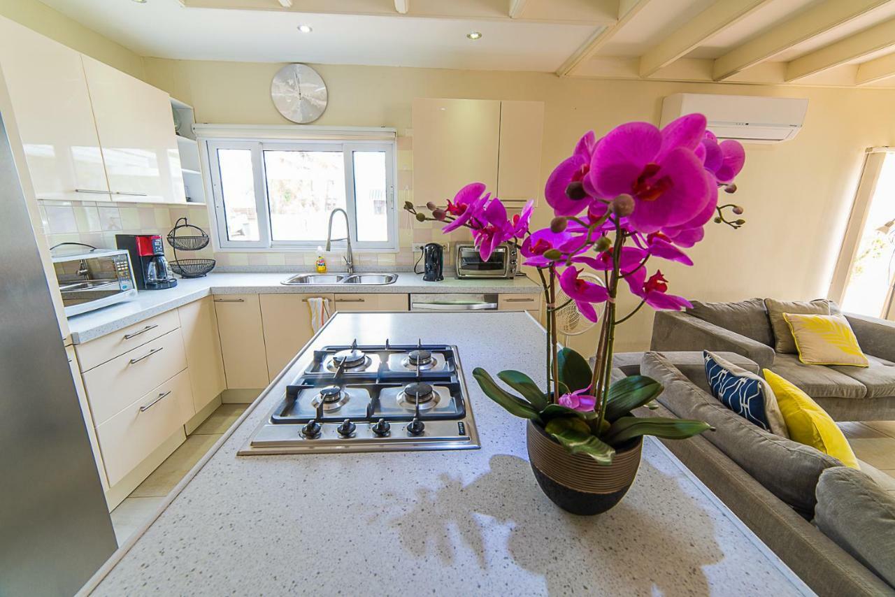 Hacienda Wayaca Apartments โอรันเยสตัด ภายนอก รูปภาพ